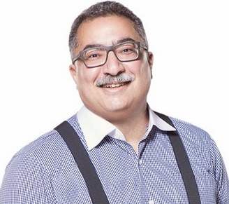صورة المؤلف إبراهيم عيسى